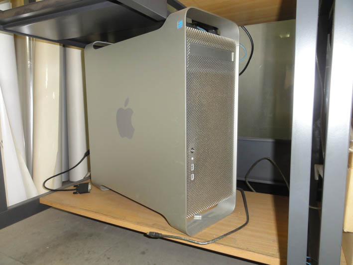 power Mac G5  DUAL 2.0/512/160のケース(ジャンク)