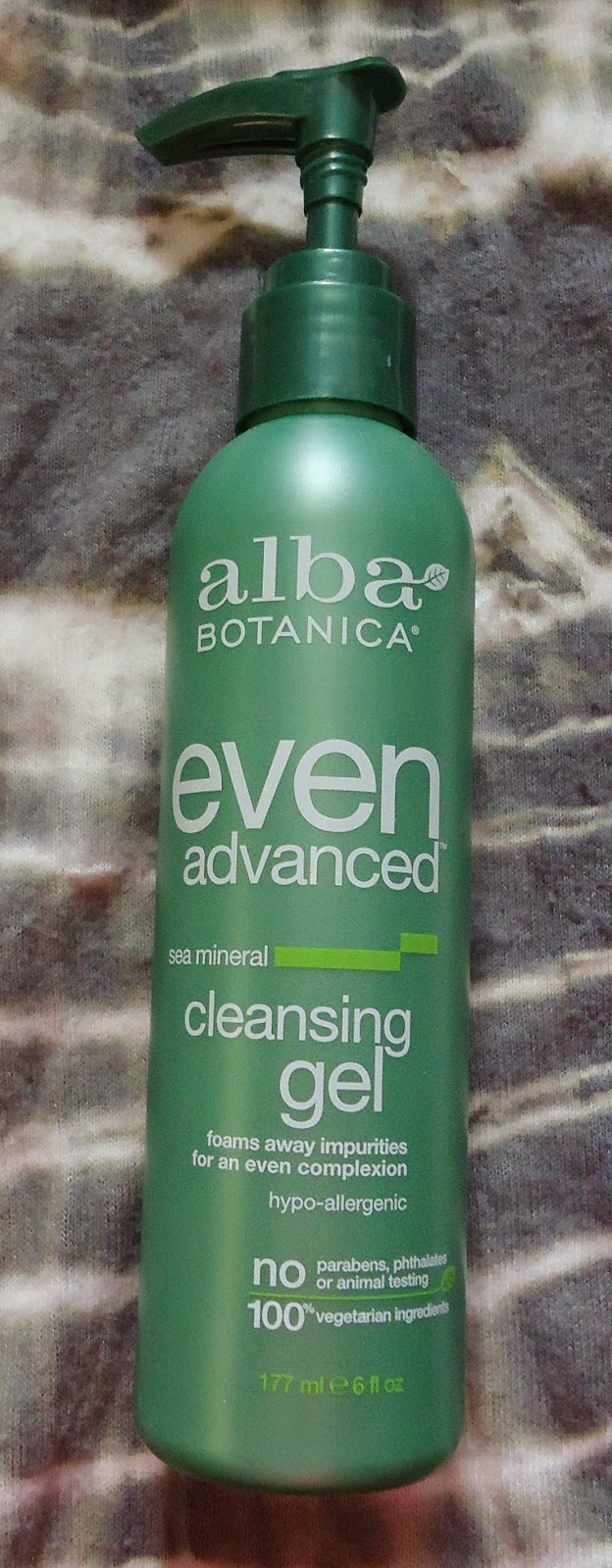 alba botanica even advanced cleansing gel
