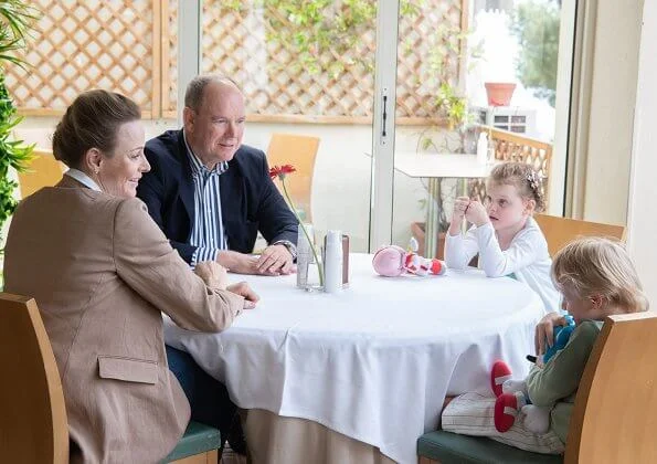 Prince Albert, Princess Charlene, Hereditary Prince Jacques and Princess Gabriella went to the Castelroc restaurant on Mother's Day