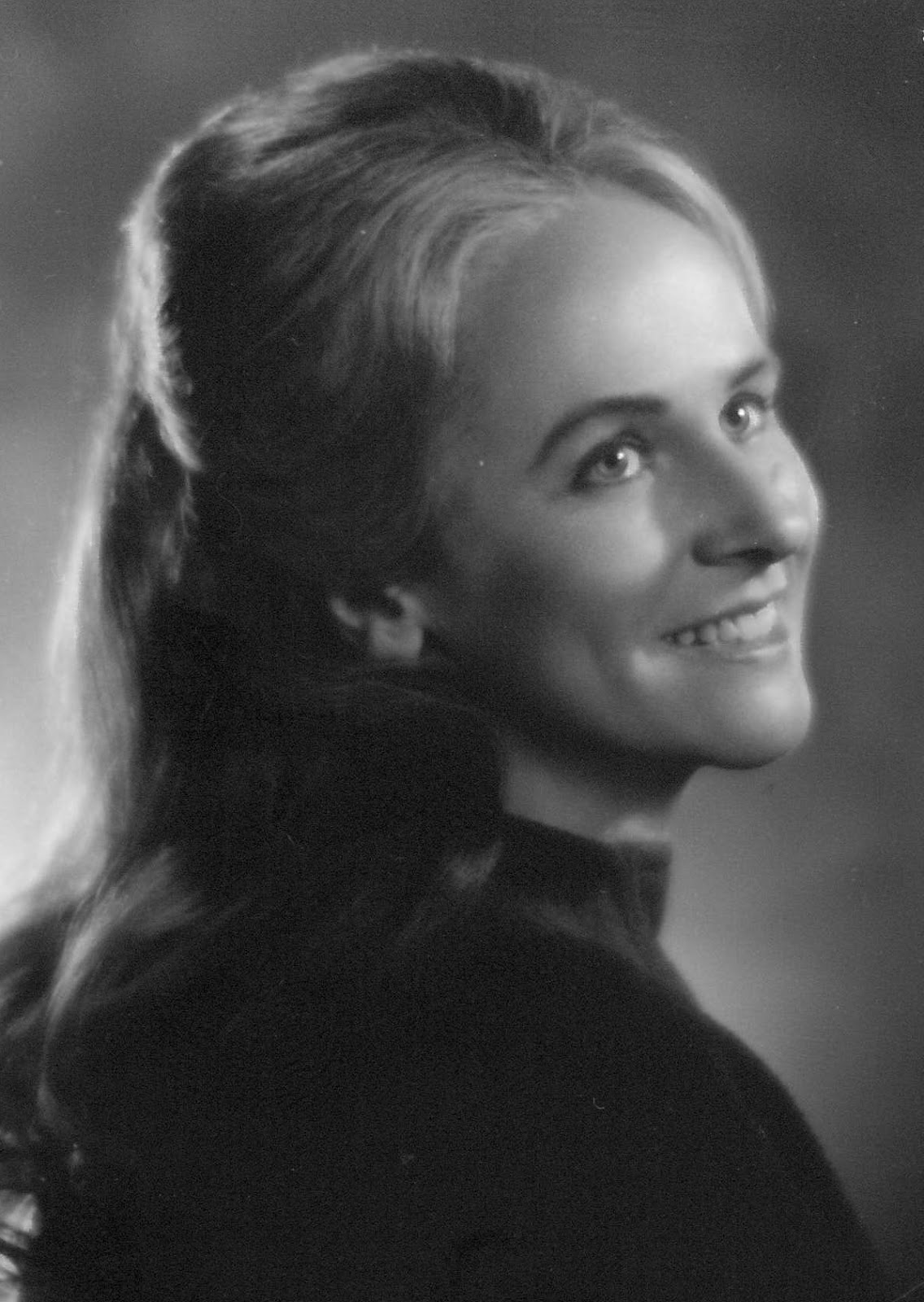 Deepika Singh,Valerie Harper born August 22, 1939 (age 79) XXX fotos Tasha Taylor,Barbara Mamabolo Gina Holden,Pete Postlethwaite (1946?011) Erotic pictures Mai Charoenpura,Gemma Atkinson (born 1984)