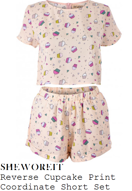 chloe-jasmine-cream-cupcake-print-cropped-t-shirt-and-shorts-cbb