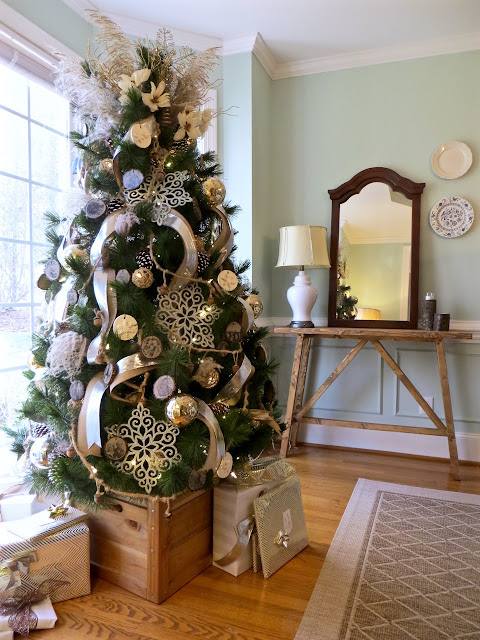 The Project Lady - DIY Tutorial – Steps on Decorating a Tree + Tips