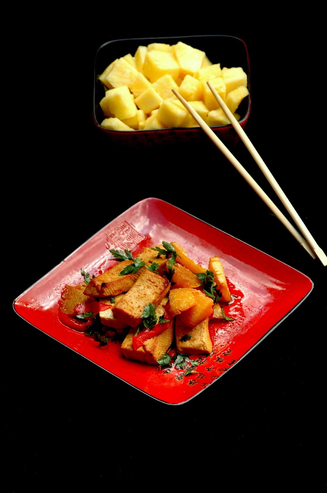 Taste me Pieczone tofu z ananasem