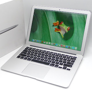 MacBook Air Core i5 13-inch, Early 2015 Fullset