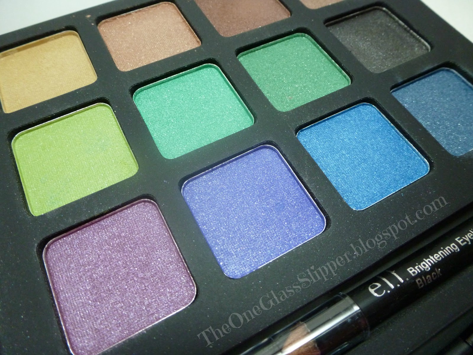 One Glass Slipper ElfGlitter Eye 12 Eye Shadow Palette