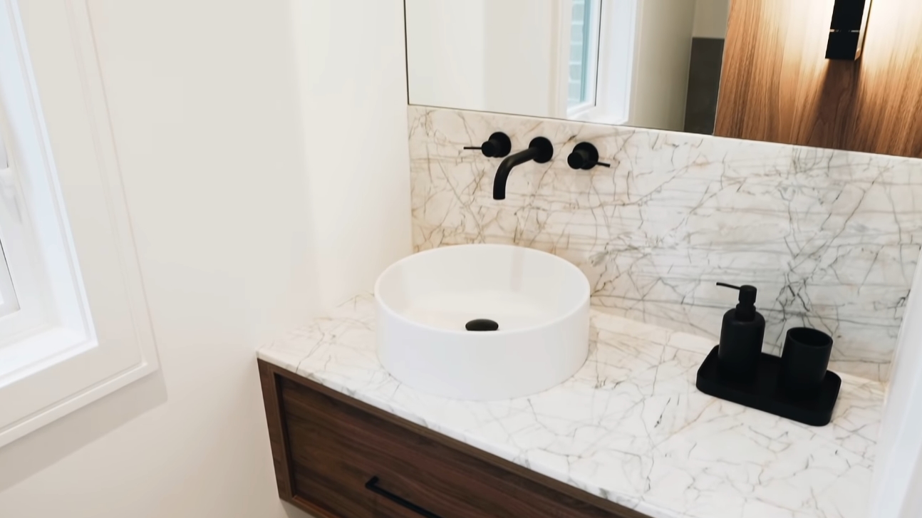33 Photos vs. 14 Archerhill Dr, Toronto vs. Home Interior Design Tour