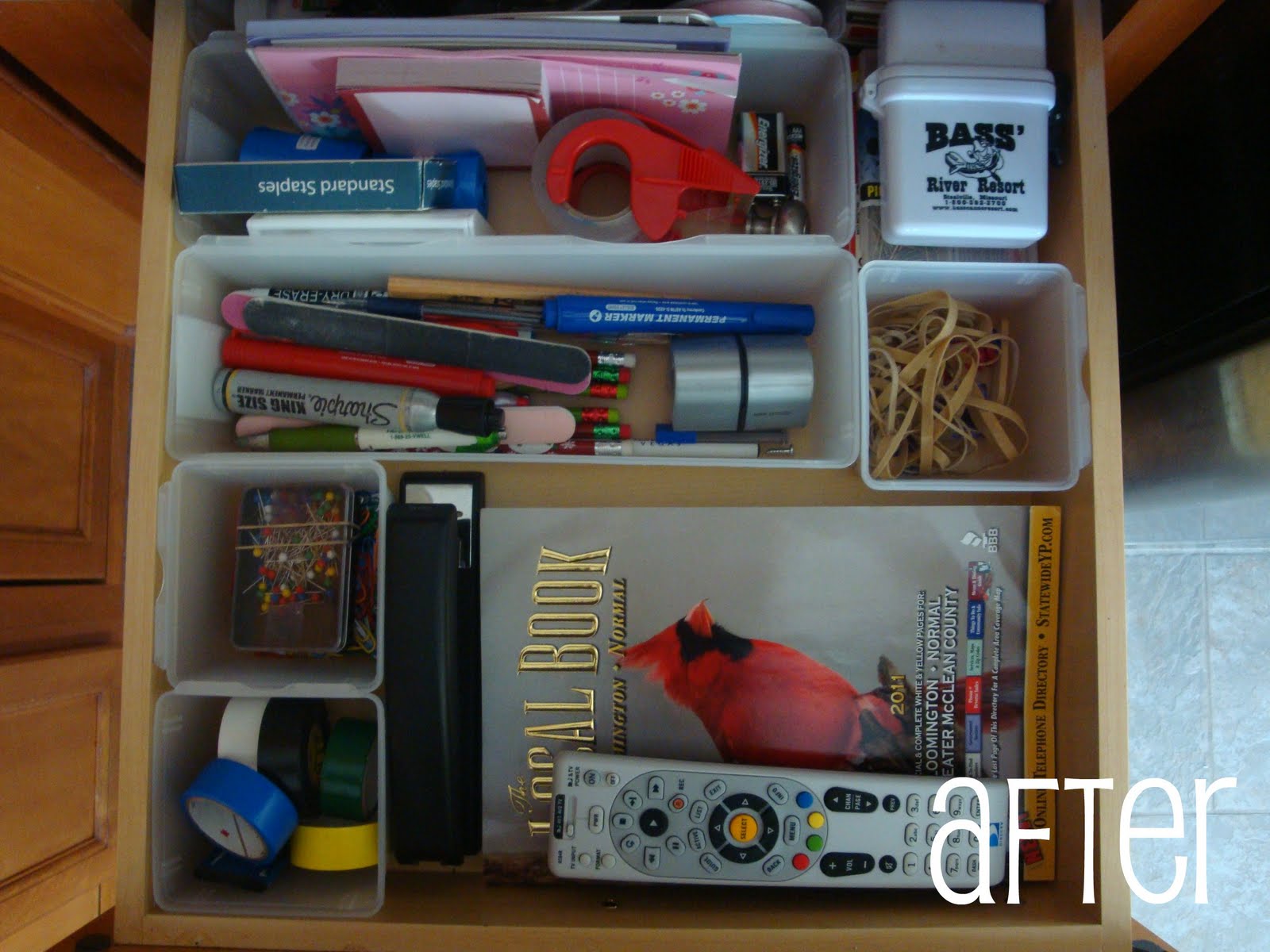 Live, Laugh, Love...: Organizing...kitchen drawers
