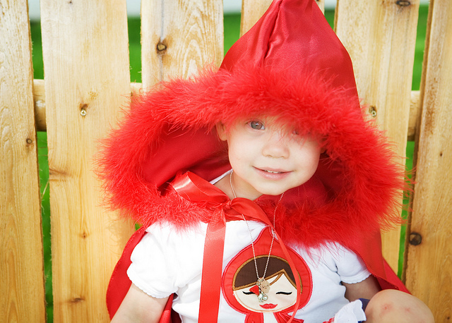 A Cute Little Red Riding Hood Birthday Party - via BirdsParty.com