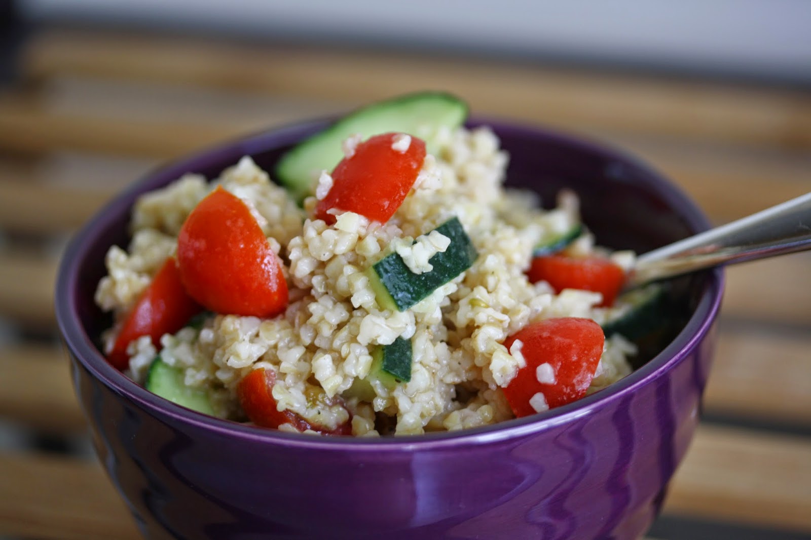 Hot Dinner Happy Home: Bulgur Salad with Tomatoes and Cucumbers