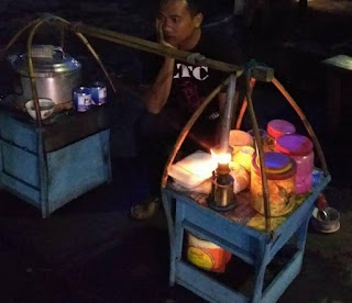 angetnya Usaha Minuman Sekuteng Pinggir Jalan | kuliner