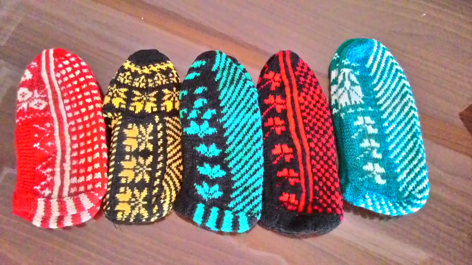 **MUTFAK <strong>ÖRGÜ</strong> BEŞ ŞİŞ İLE YAPILAN PATİK MODELLERİ