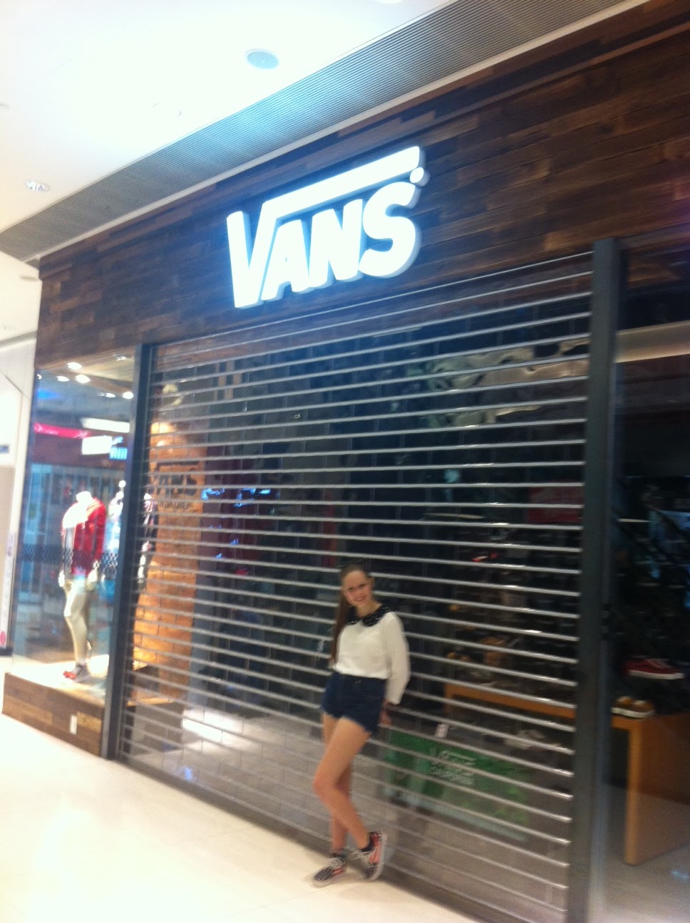 vans livingston mall