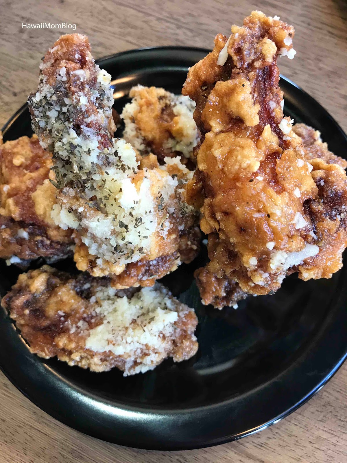 Hawaii Mom Blog Yellow Cab Pizza New Menu Items + .50 Chicken Wings