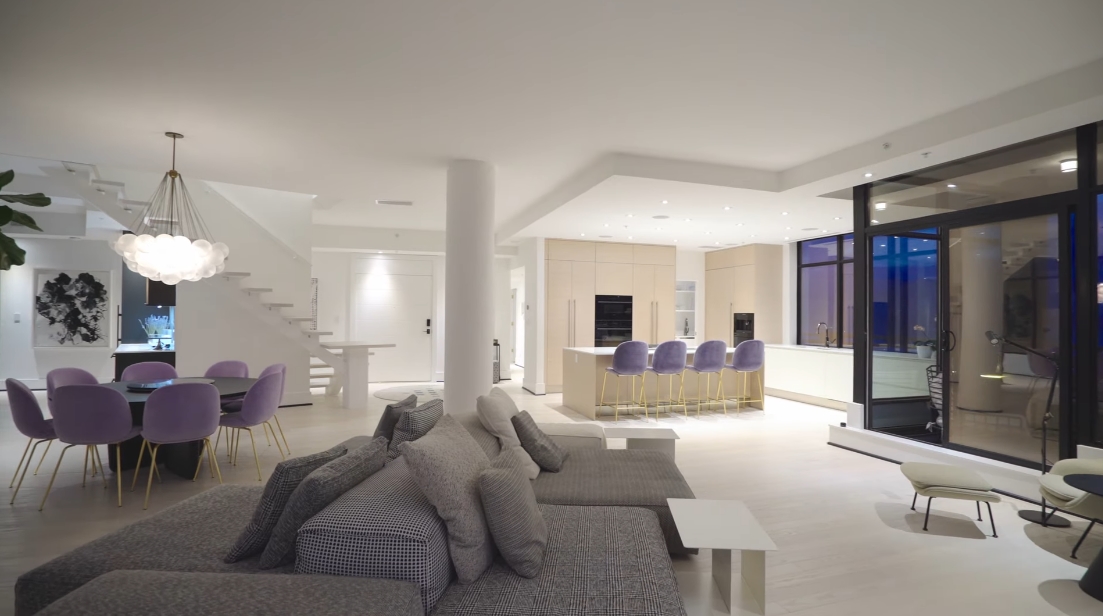 38 Interior Design Photos vs. 1211 Melville St #3801, Vancouver Luxury Penthouse Tour