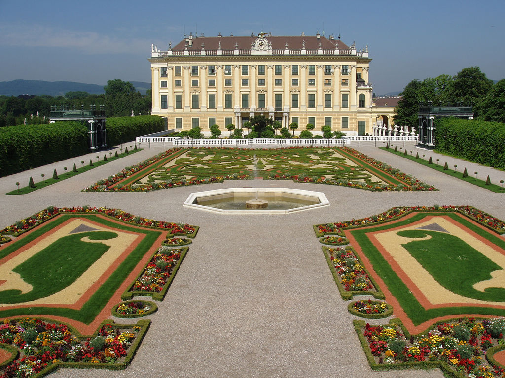 My Life Abroad: Vienna- Schonbrunn Castle