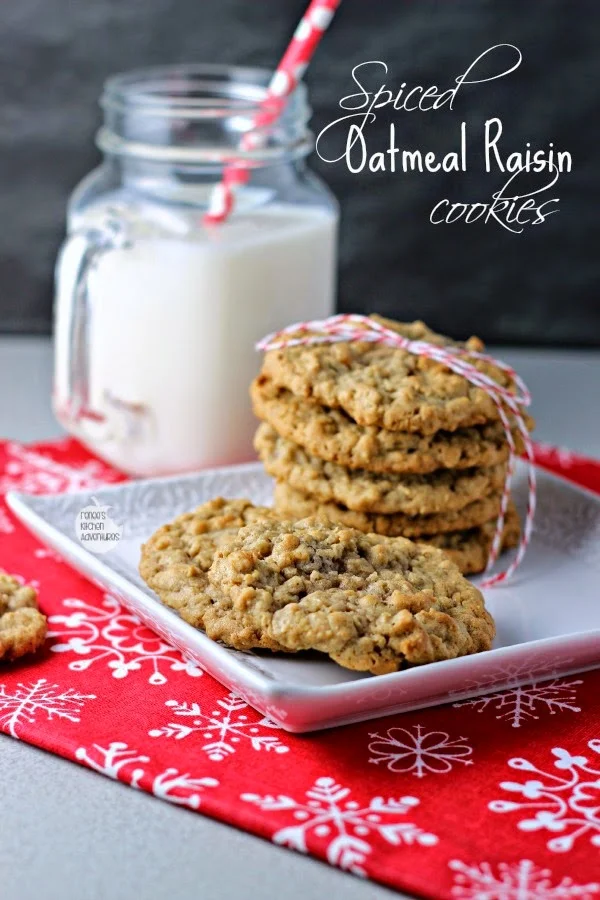 Spiced Oatmeal Raisin Cookies | a twist on the classic cookie! 