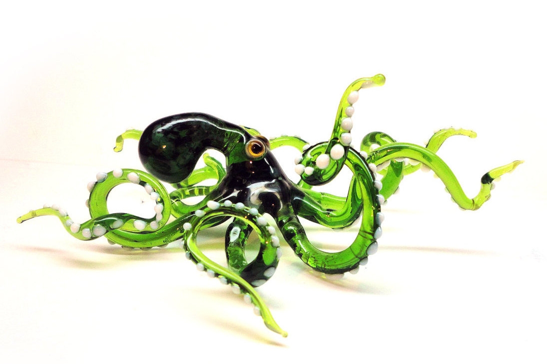 16-Green-Octopus-Nikita-Drachuk-Glass-Symphony-with-Lampwork-Glass-Animals-www-designstack-co