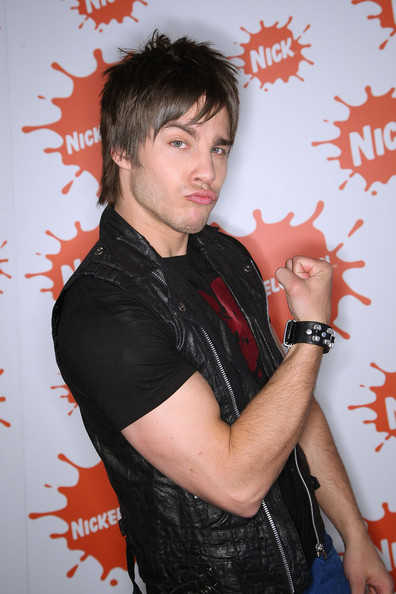 American Actor Dean Geyer Hot Photo wallpapers 2012 - FasHion sToRe