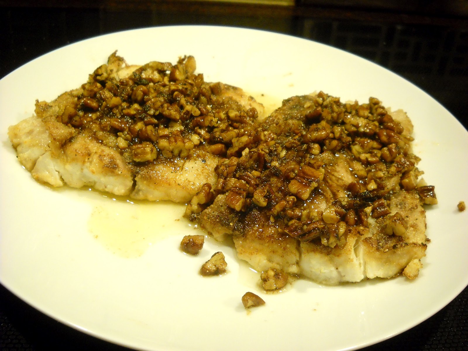 School of Eating Good Fish Fillets with Pecans