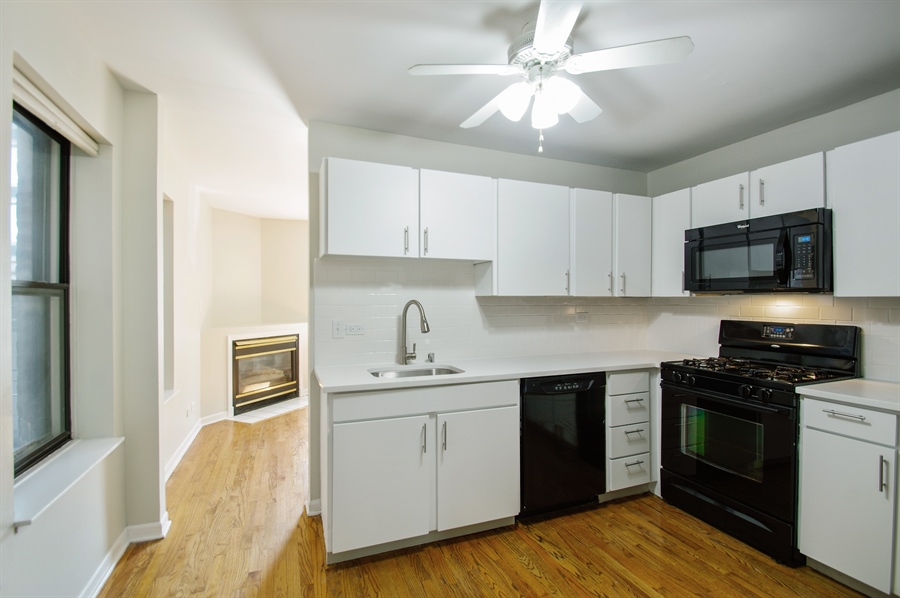 The Chicago Real Estate Local New for sale! Edgewater Beach duplexup