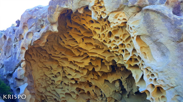 Roca en forma de esponja en Labetxu