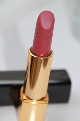 cykel egetræ skab Rouge Allure Velvet : Testé et Adopté! | kleo beauté