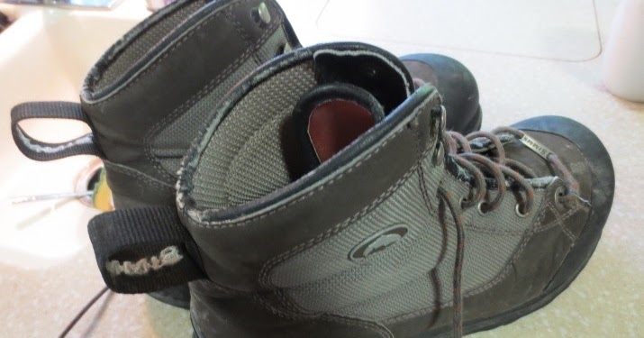 spiked wading boots