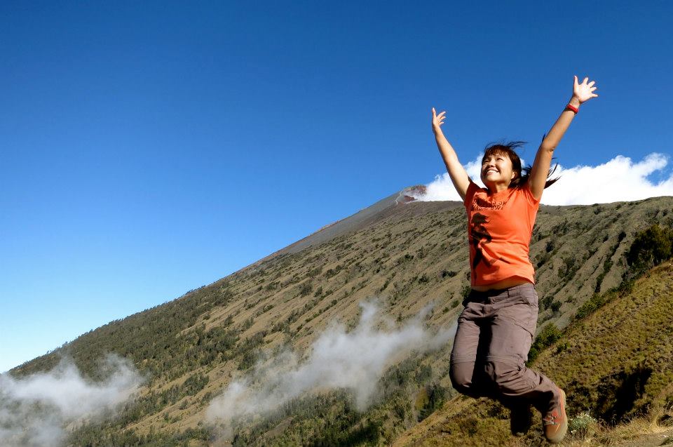 Plawangan Sembalun 2639 meter Gunung Rinjani Plawangan Sembalun 2639 meter Gunung Rinjani