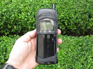 sarung pinggang kulit Nokia 8110 pisang sarung pinggang kulit Nokia 8110 pisang