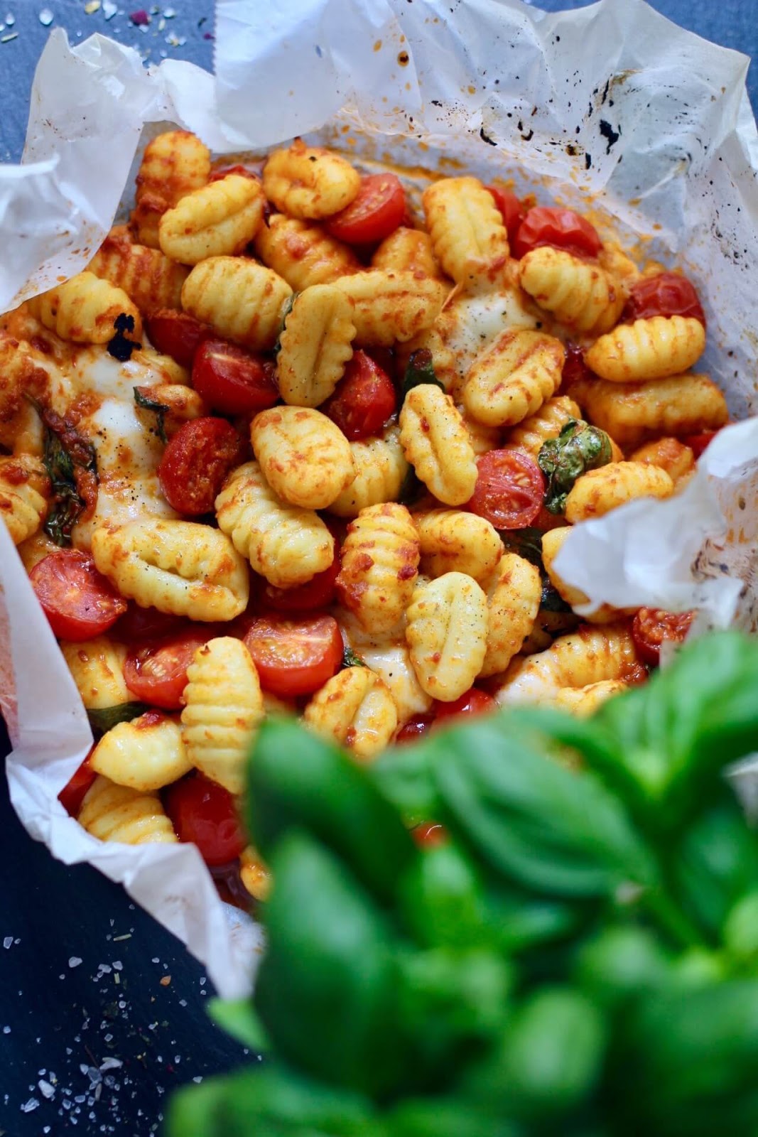 HOME OF HAPPY: GNOCCHI-CAPRESE AUS DEM OFEN