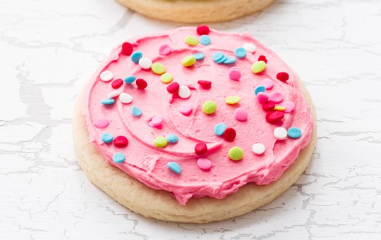 SOFT FROSTED SUGAR COOKIES RECIPES