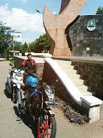 Perbatasan Jawa Barat Tugu Kujang Banjar
