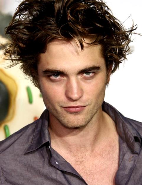 Robert Pattinson Foto de Robert Pattinson con mirada matadora