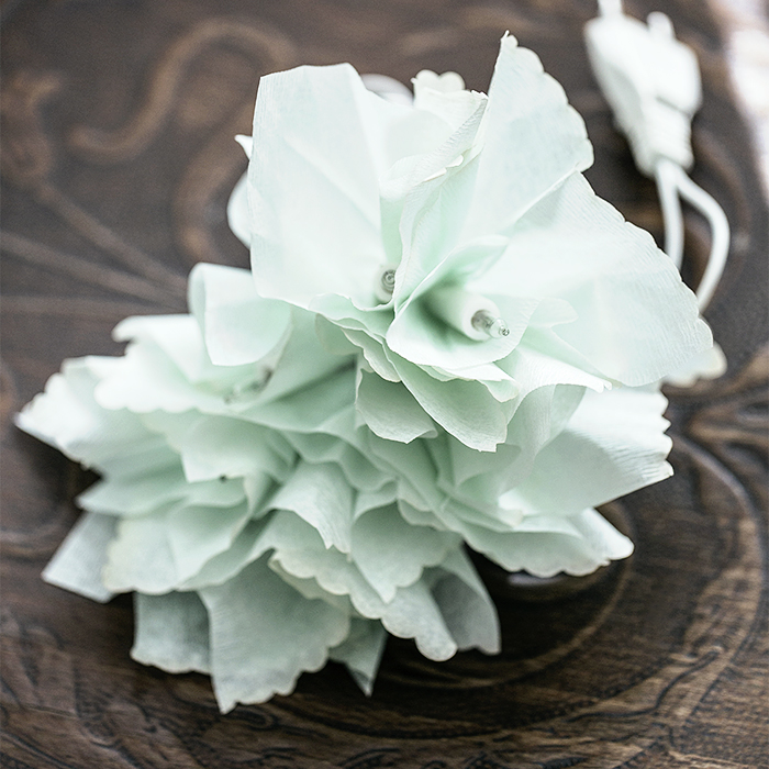 Easy DIY - flower string light of vintage napkins by gretchen gretchen