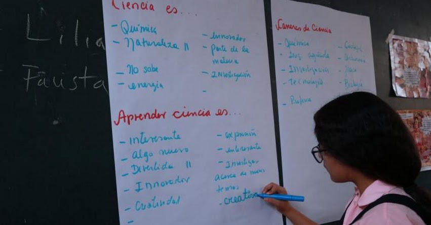 SILVIA ROSAS LIZÁRRAGA: Científica visita colegios para despertar amor por la ciencia entre escolares mujeres SILVIA ROSAS LIZÁRRAGA: Científica visita colegios para despertar amor por la ciencia entre escolares mujeres