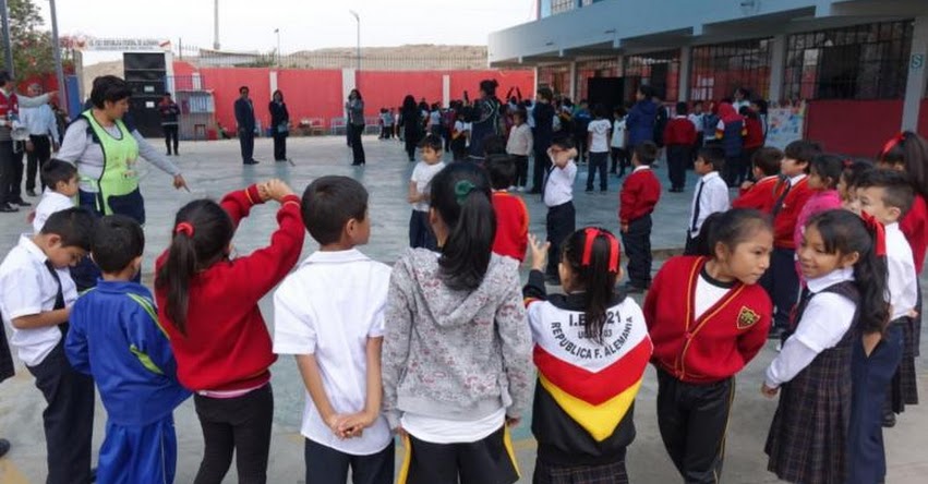SIMULACRO DE SISMO: Más de 8 millones de escolares listos para participar este Viernes 31 de Mayo SIMULACRO DE SISMO: Más de 8 millones de escolares listos para participar este Viernes 31 de Mayo
