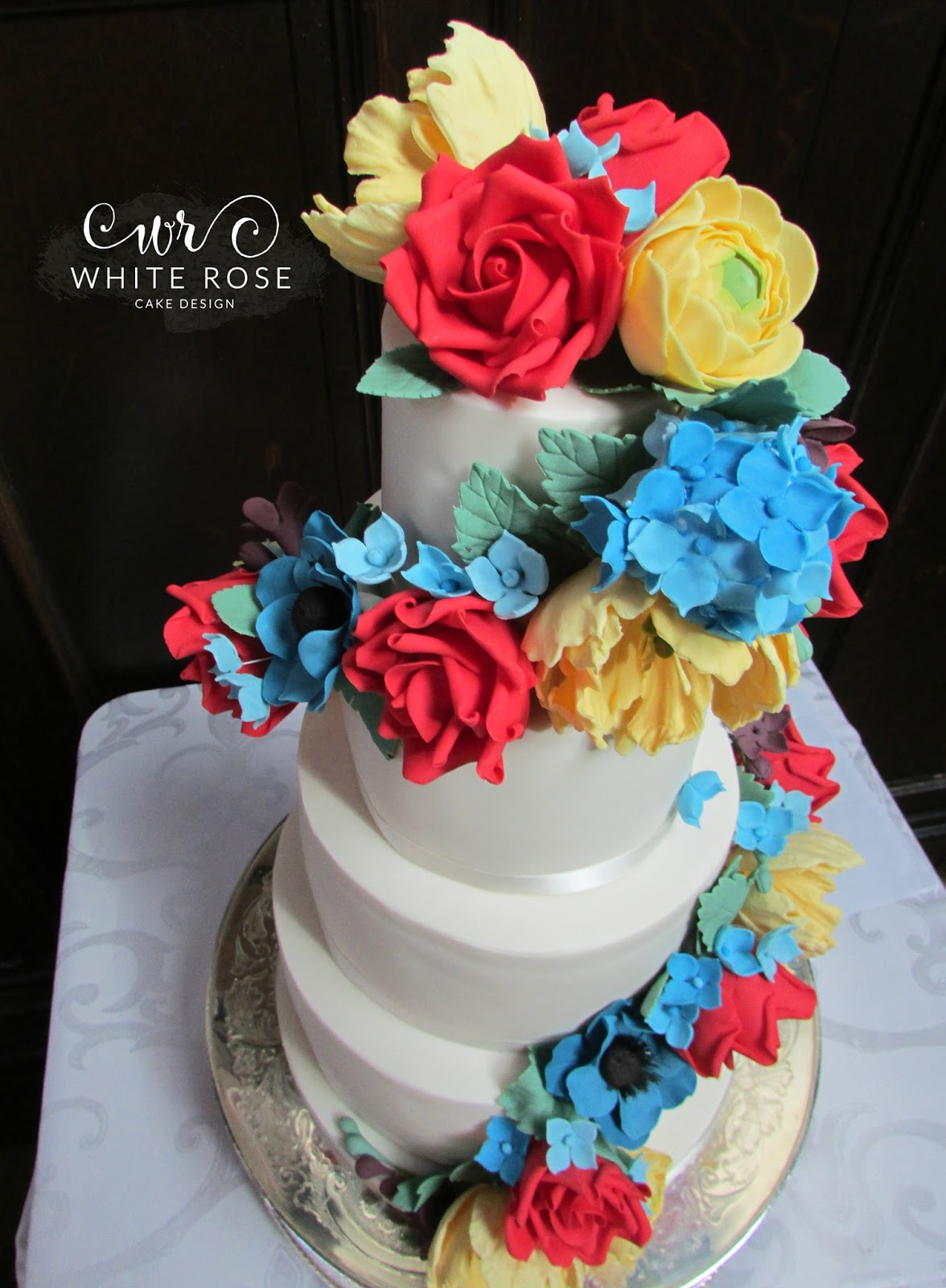 Butter Hearts Sugar Pastel Hydrangea Cake