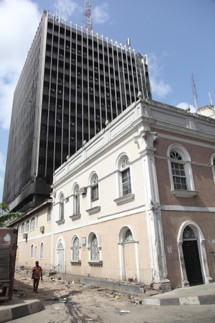 colonial style superseded colonial style superseded