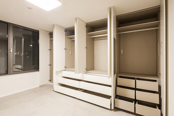 Opt Custom Wardrobe And Utilize Odd Spaces In Your Home Pink