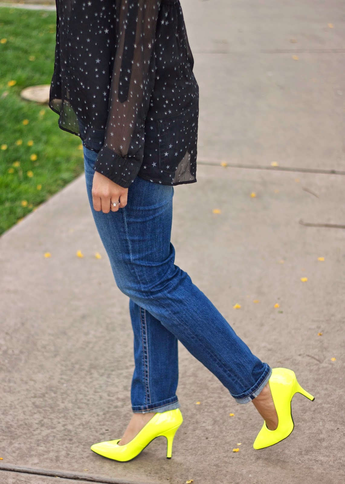 neon yellow pumps