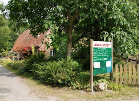 Fünf weitere Ausflugsideen im Schwentinental. Im Anschluss an den Ausflug kann man den Obsthof samt Hofladen an der Rastorfer Mühle besuchen.