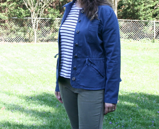 I am joining some of my fellow Aventura Ambassadors to share how we style a utility jacket during this transitional season.