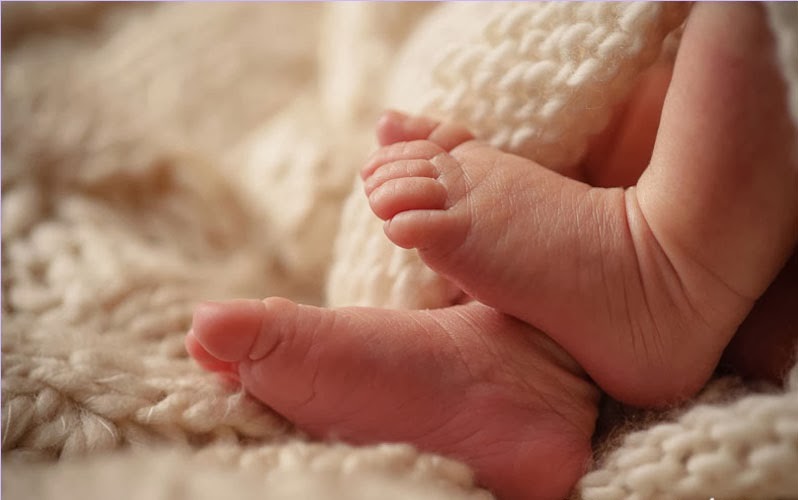 Para que se hace la prueba del talon en los bebes