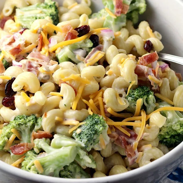 Easy Broccoli Pasta Salad