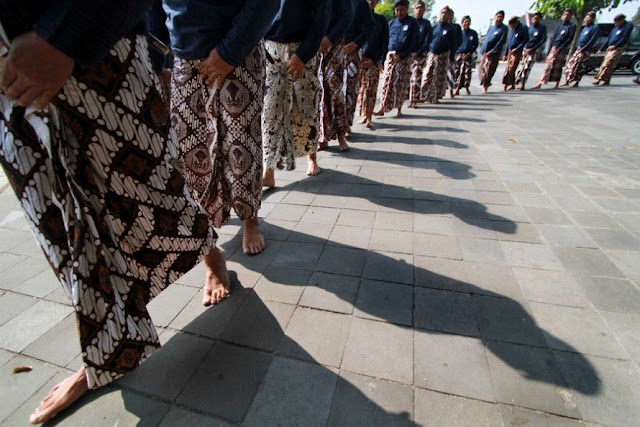 9 Filosofi Jawa yang Bikin Hidup Tentram dan Bahagia