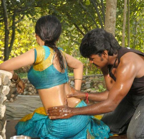496px x 478px - INDIAN ACTRESS: South Indian actress Meenakshi boobs show at Tamil Movie  Rajadhi Raja