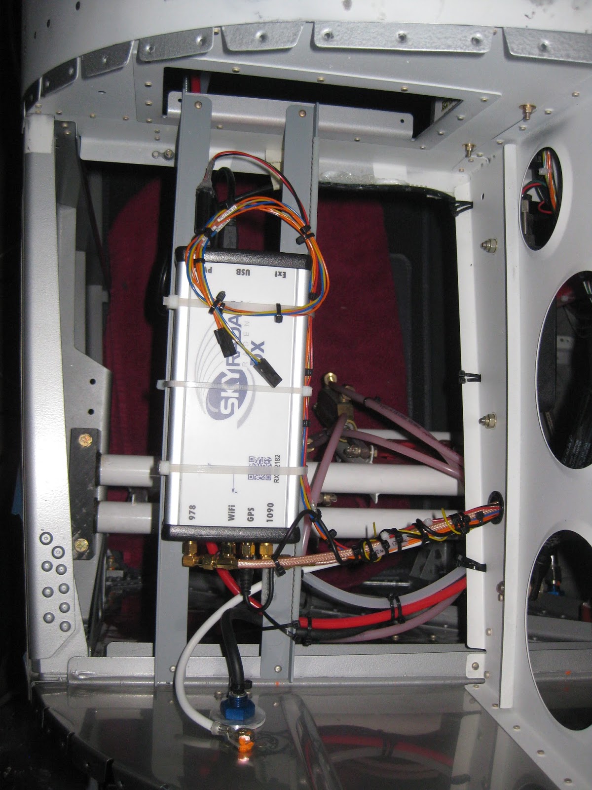 E's Van's RV-14A: Avionics: The big master wiring post.