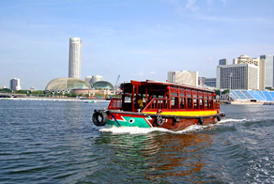 singapore river cruise bumboaut, perjalanan sungai, menelusuri sungai singapore, naik perahu, tempat wisata di singapore, jalan jalan di singapore, singapura