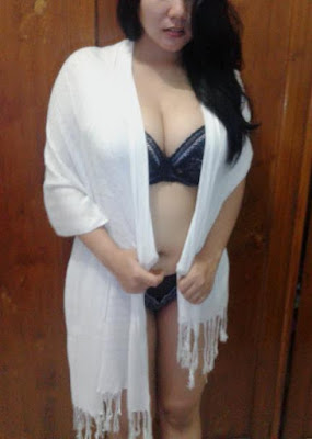 ABG BISPAK pamer badan seksinya Foto Seksi ABG Bugil cuman memakai Pakaian dalam
