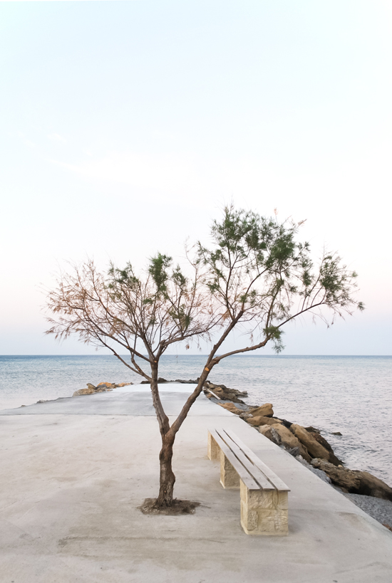 Round Crete: Silent seascapes in Analipsi Hersonissos | My Paradissi © Eleni Psyllaki